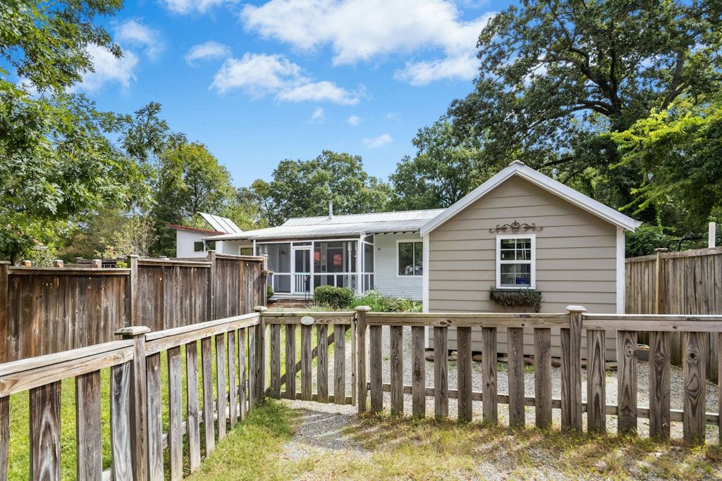 Chapel Hill Roots, Pennsylvania Dreams: A Seamless 1031 Exchange Success Story header image.