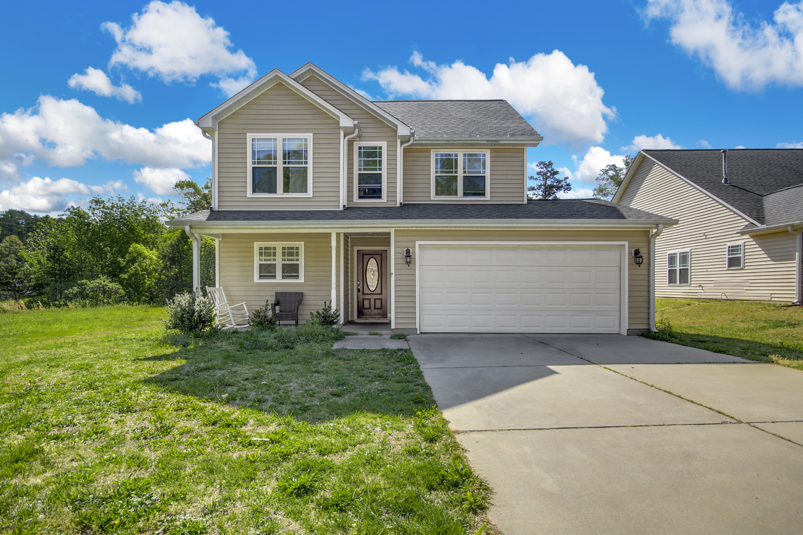 1114 Kinnan Drive | Burlington header image.