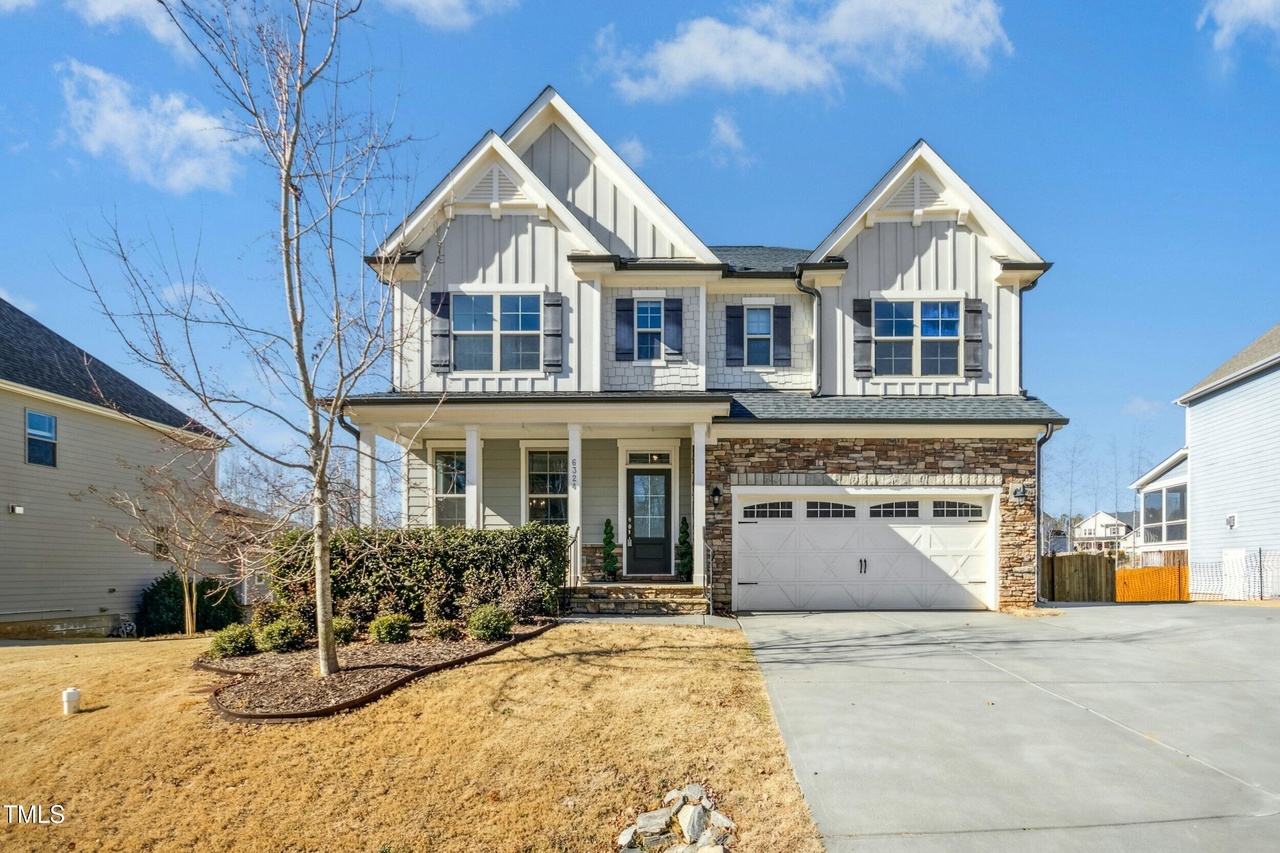 JUST SOLD in Holly Springs!! header image.