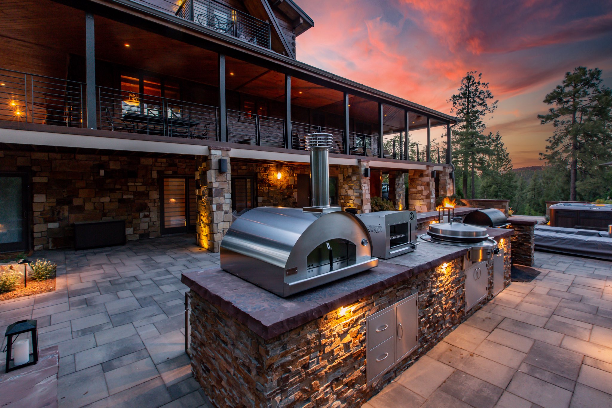 Luxury home in Prescott Arizona with mountain views and upscale outdoor living