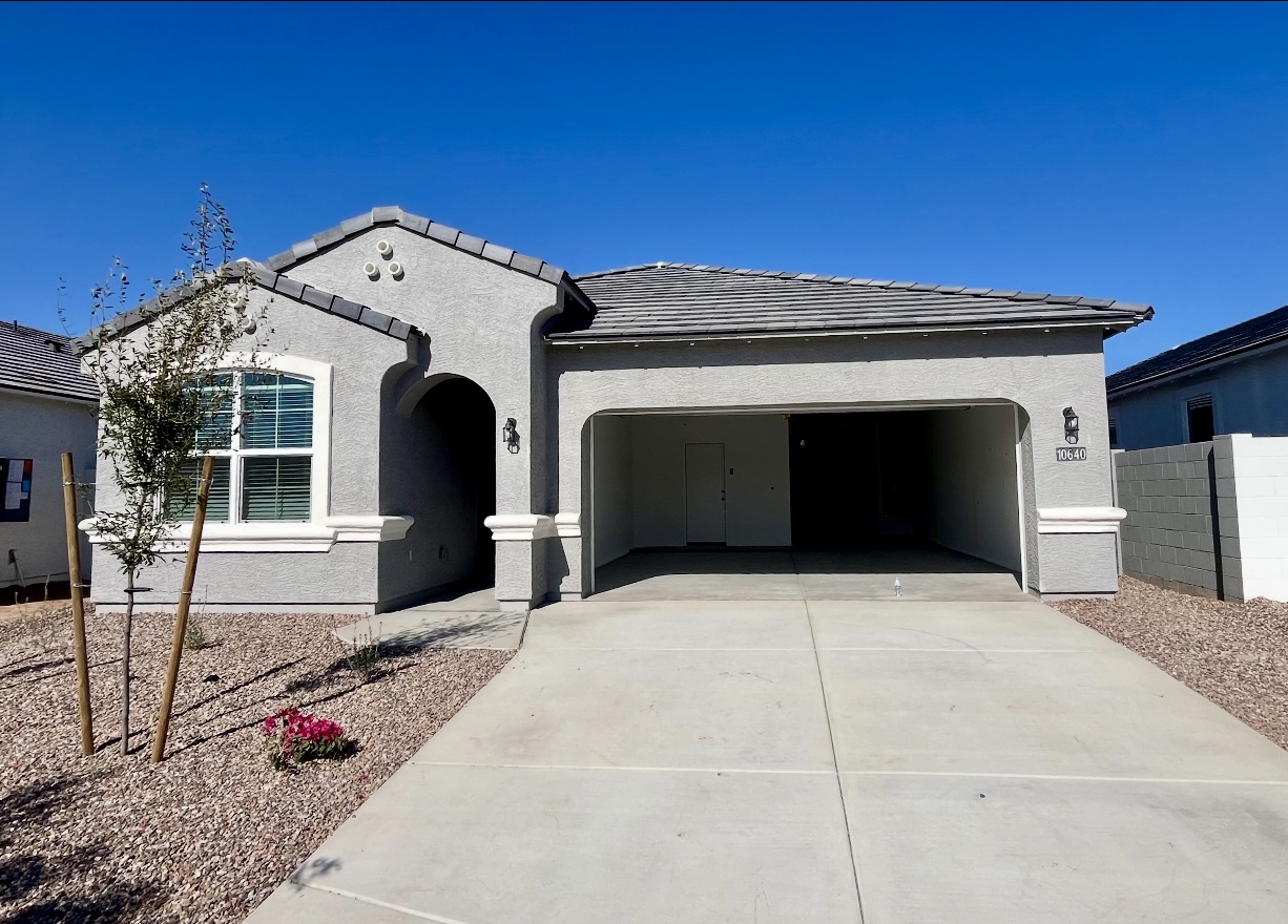 Move in ready Tolleson home