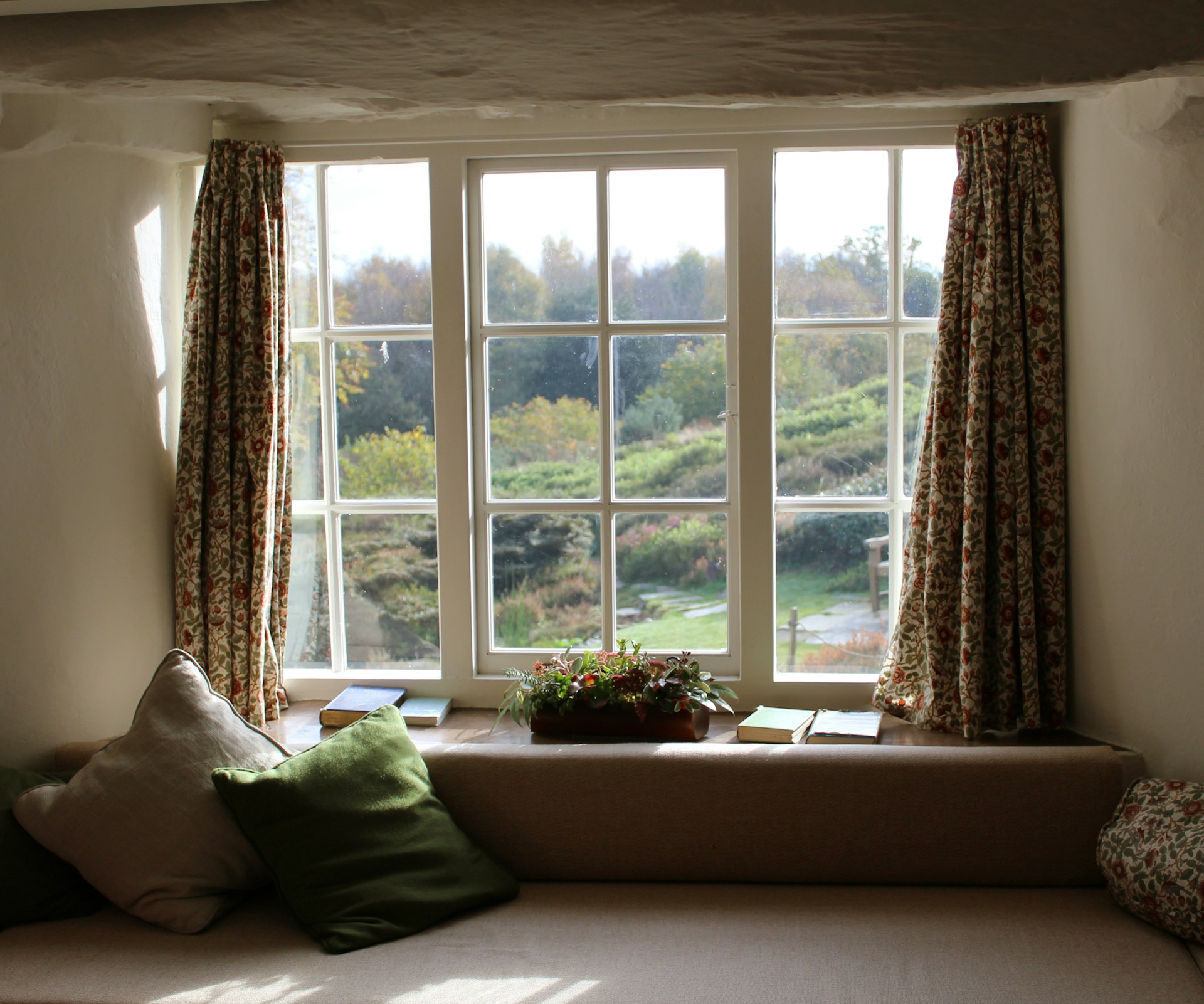 Navigating the Spring Housing Market: Why Newly Built Homes Might Be Your Solution header image.