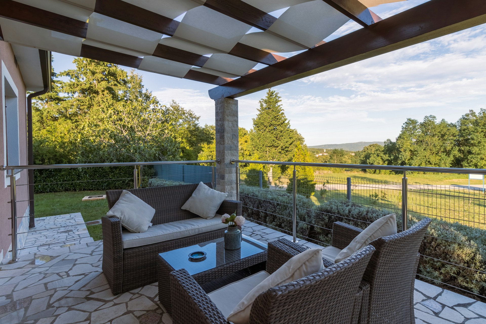 Is it time to Move Despite Higher Mortgage Rates? header image.