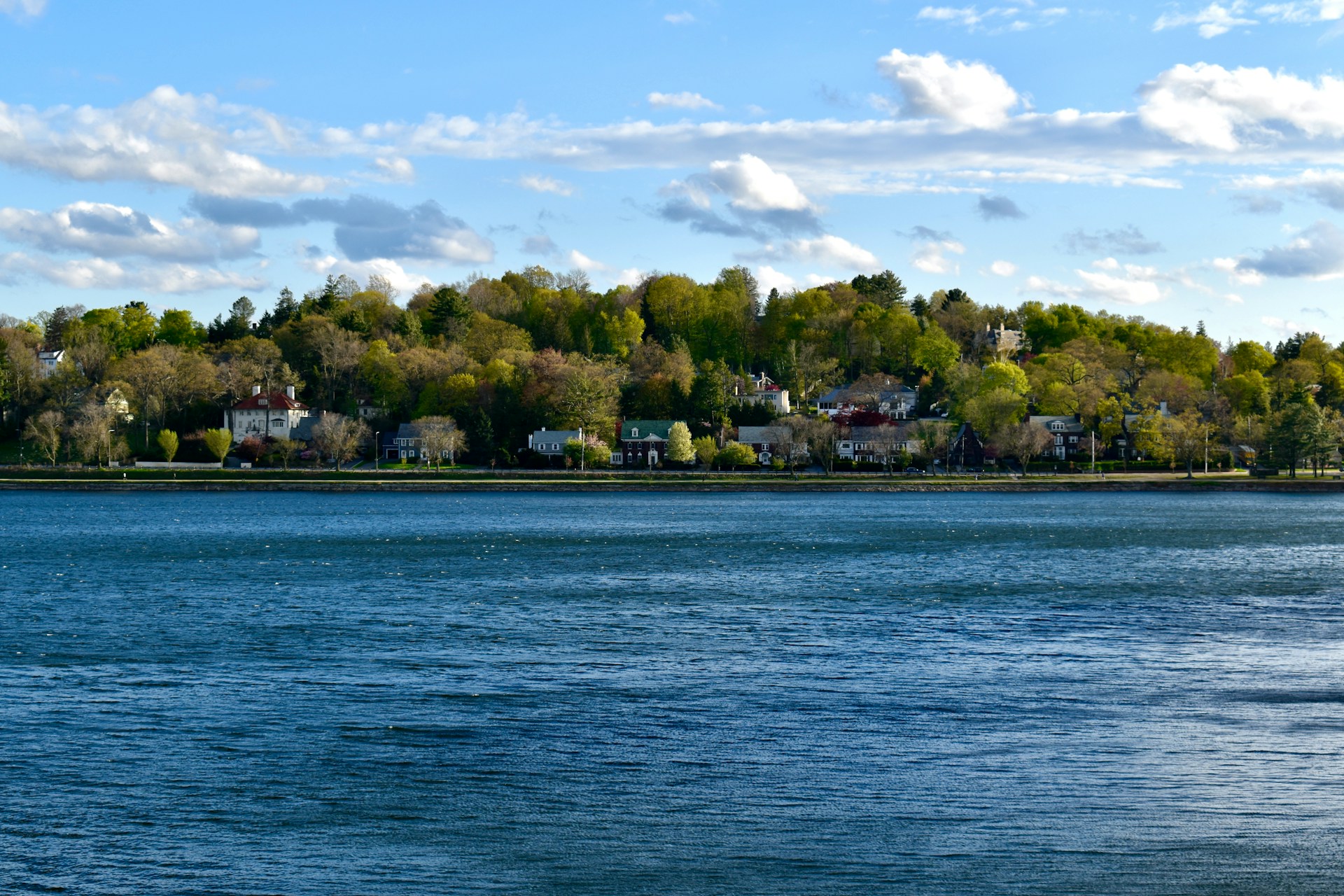 Debunking the Recession Scare: Why Homeownership Still Makes Sense in 2024 header image.