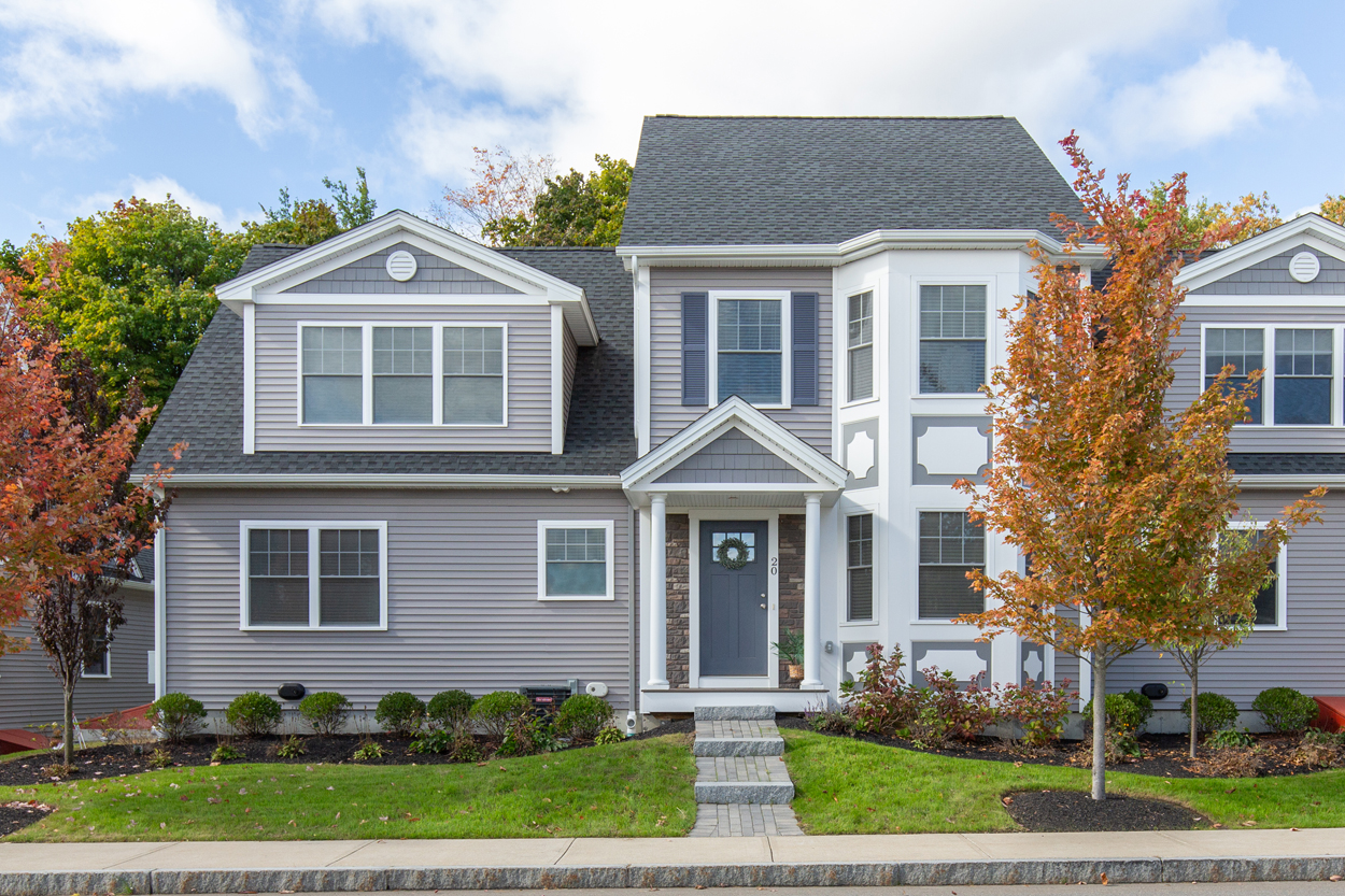 Just Listed in Salem, NH header image.