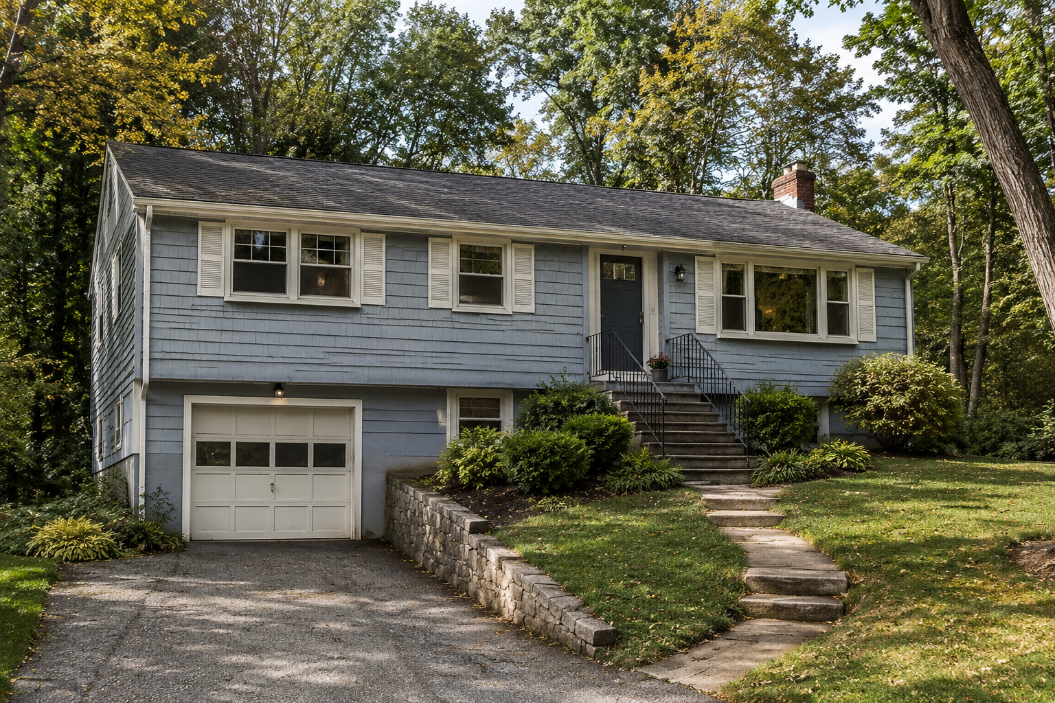 Short Sales During Bankruptcy in Massachusetts: How the Two Processes Fit Together header image.