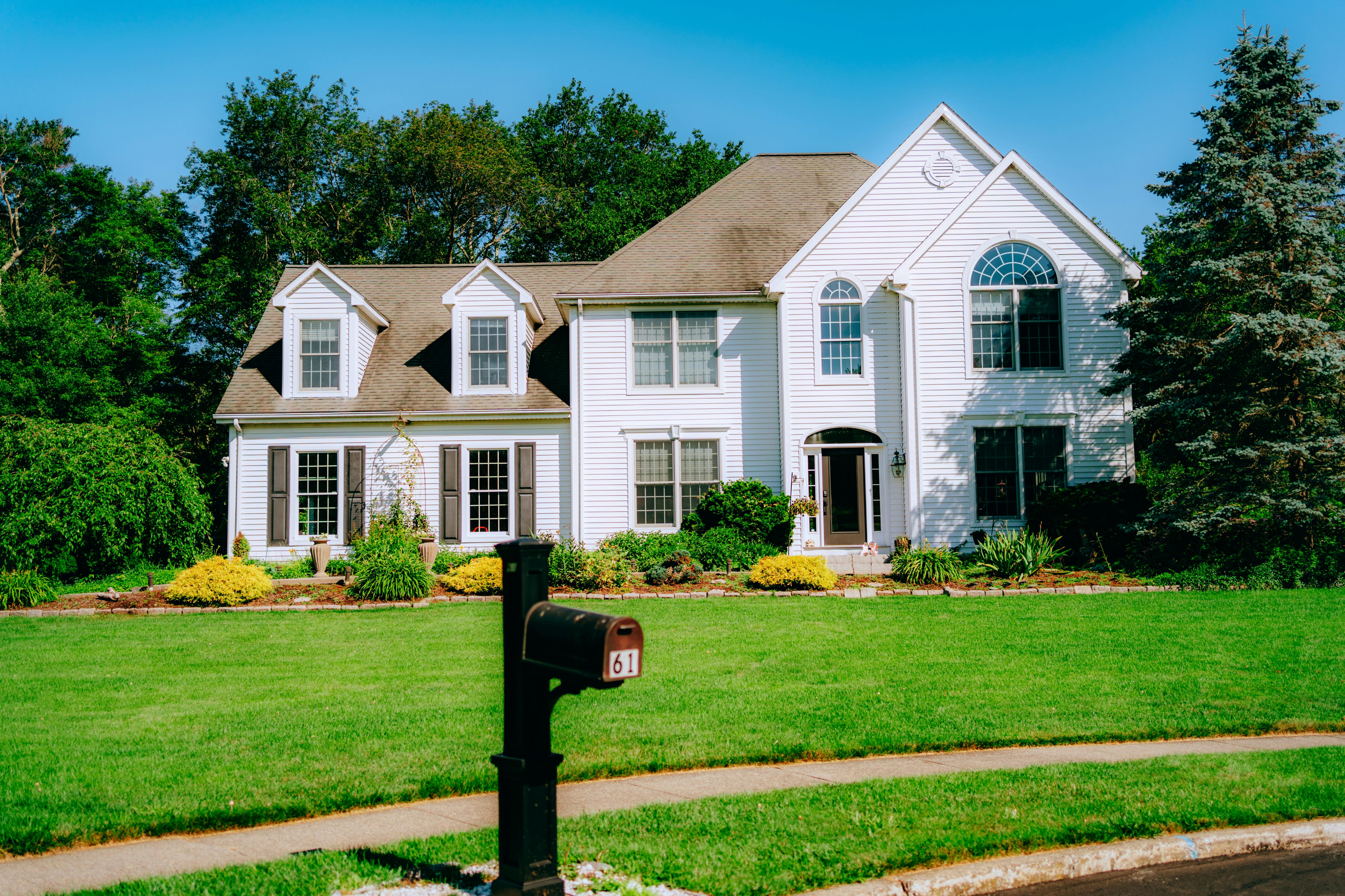 Why Grandparents Are Upsizing Again: The New Era of Multigenerational Homes header image.