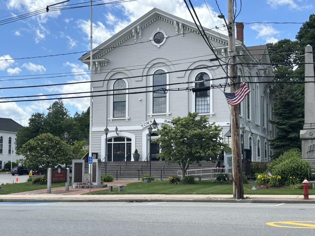 Holliston, MA Housing Market Spring 2026 Report header image.