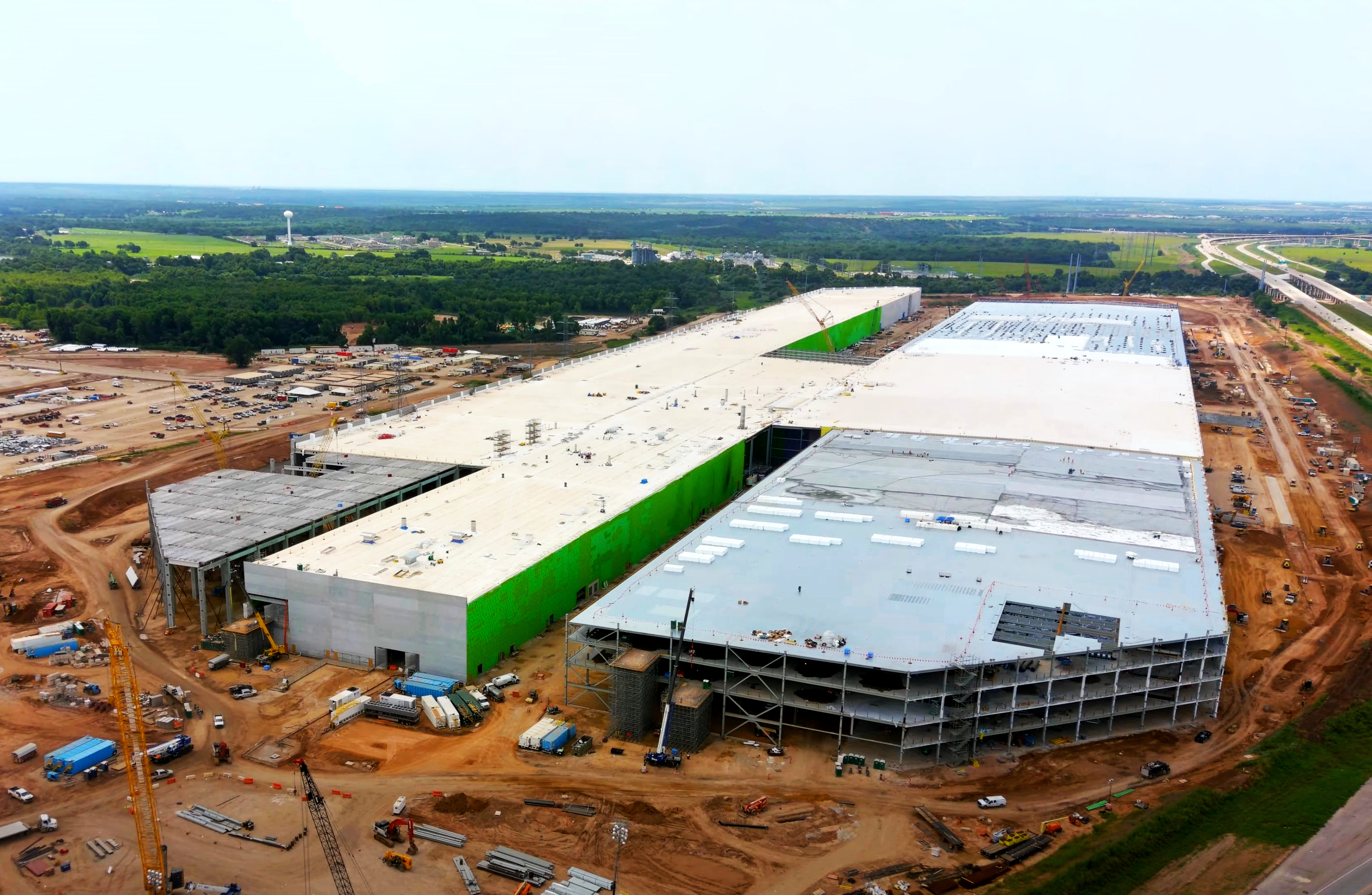 Elon Musk moving Tesla Headquarters to Austin Texas header image.