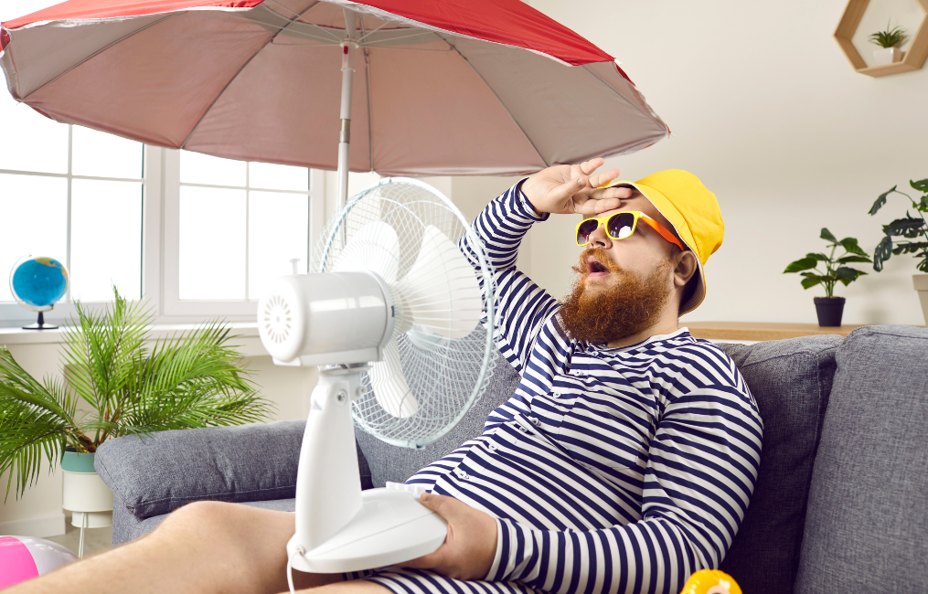 7 Smart Ways To Save Money During The Summer header image.