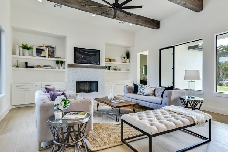 Should you Stage your Home? header image.