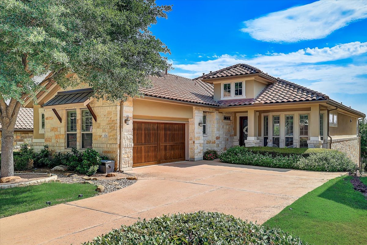Should you Wait to Buy your Next Home? header image.