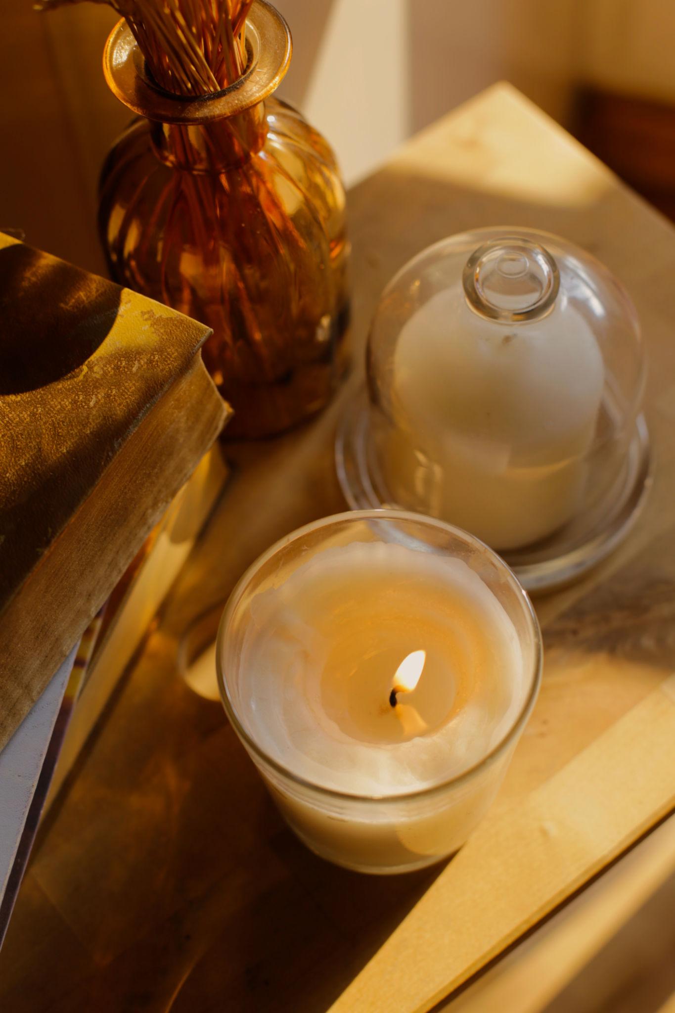 How Aromas Can Help Create a Warm and Welcoming Home Environment header image.