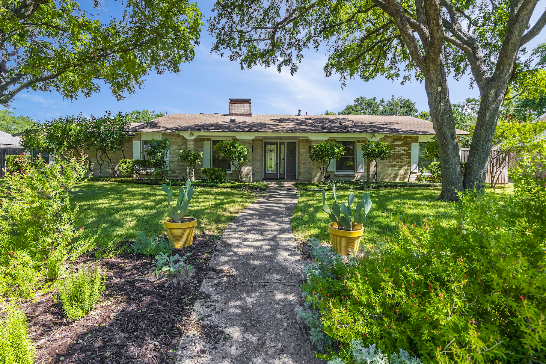 4039 Crown Shore Dr | Dallas | Texas | 75244 header image.