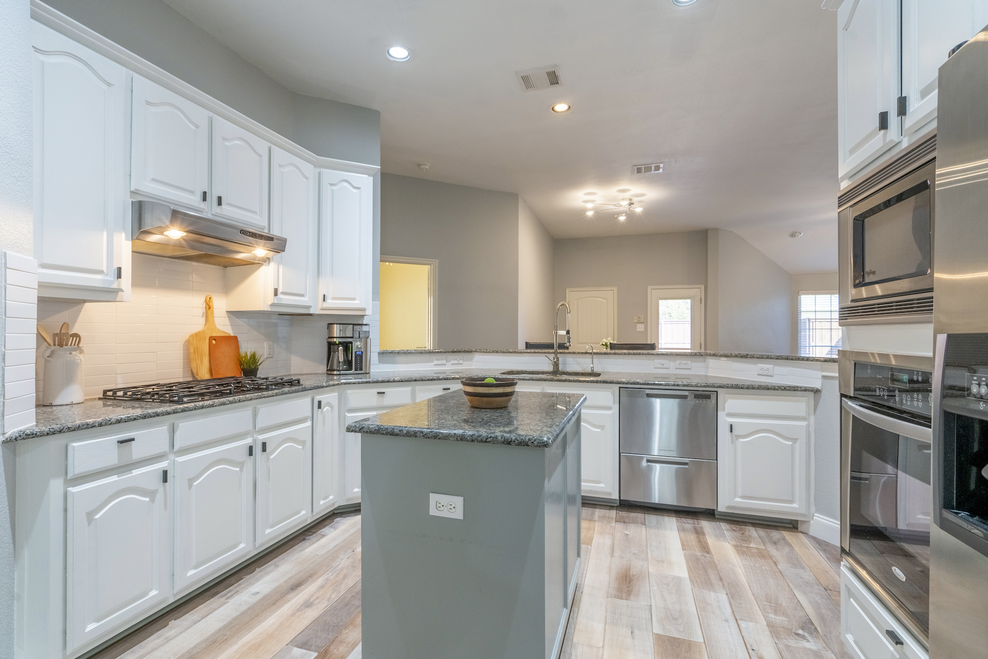 5904 Saddle Club Trail | Mckinney | Texas | 75070 header image.