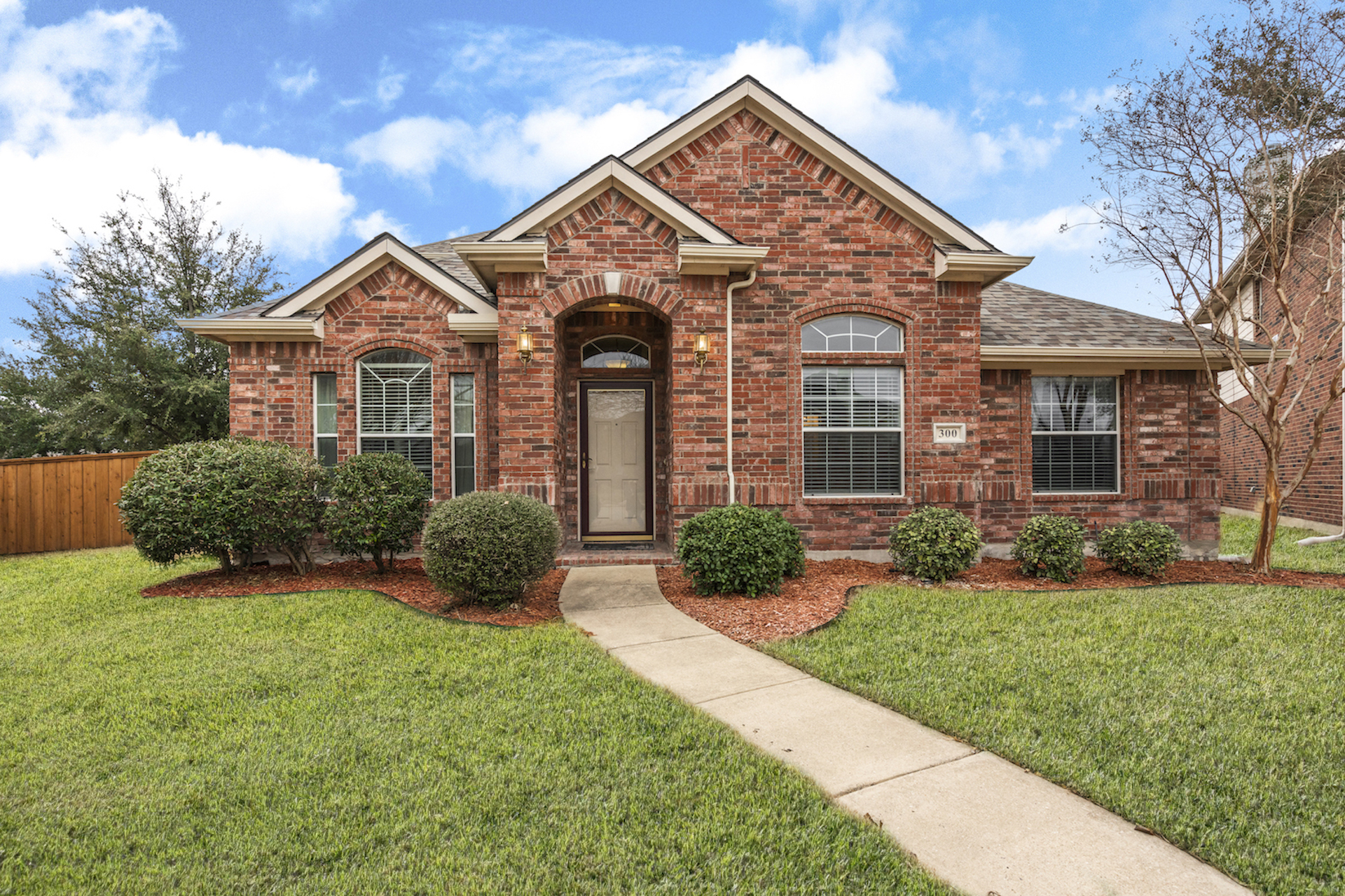300 Canyon Springs Dr | Allen | TX | 75002 header image.