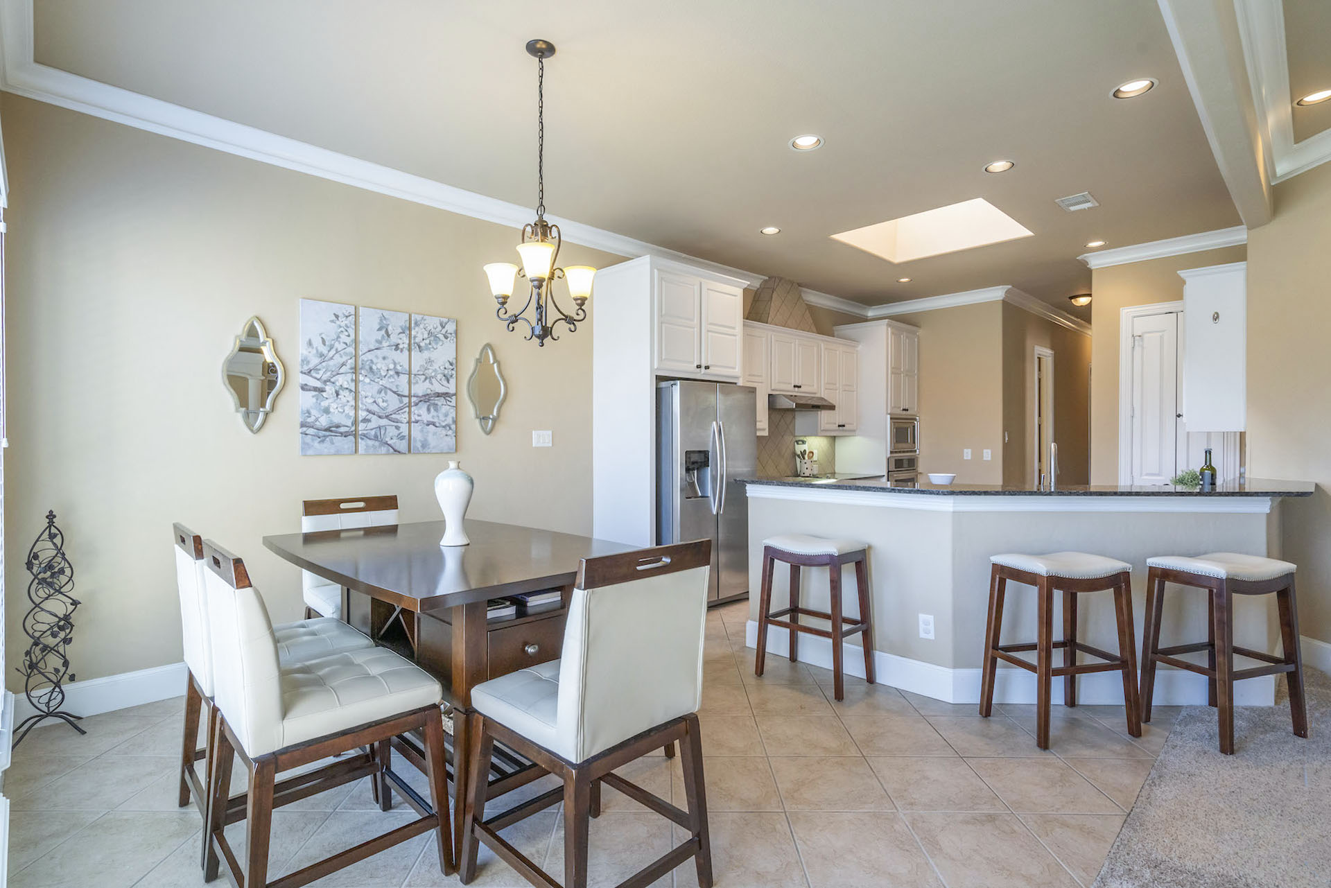 2734 Fountain View Blvd | Cedar Hill | Texas | 75104 header image.