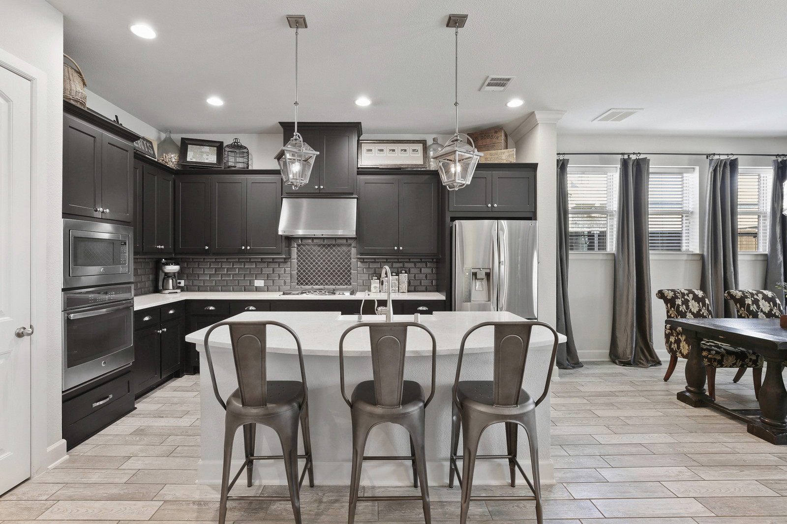 692 El Camino Drive | Frisco | TX | 75036 header image.