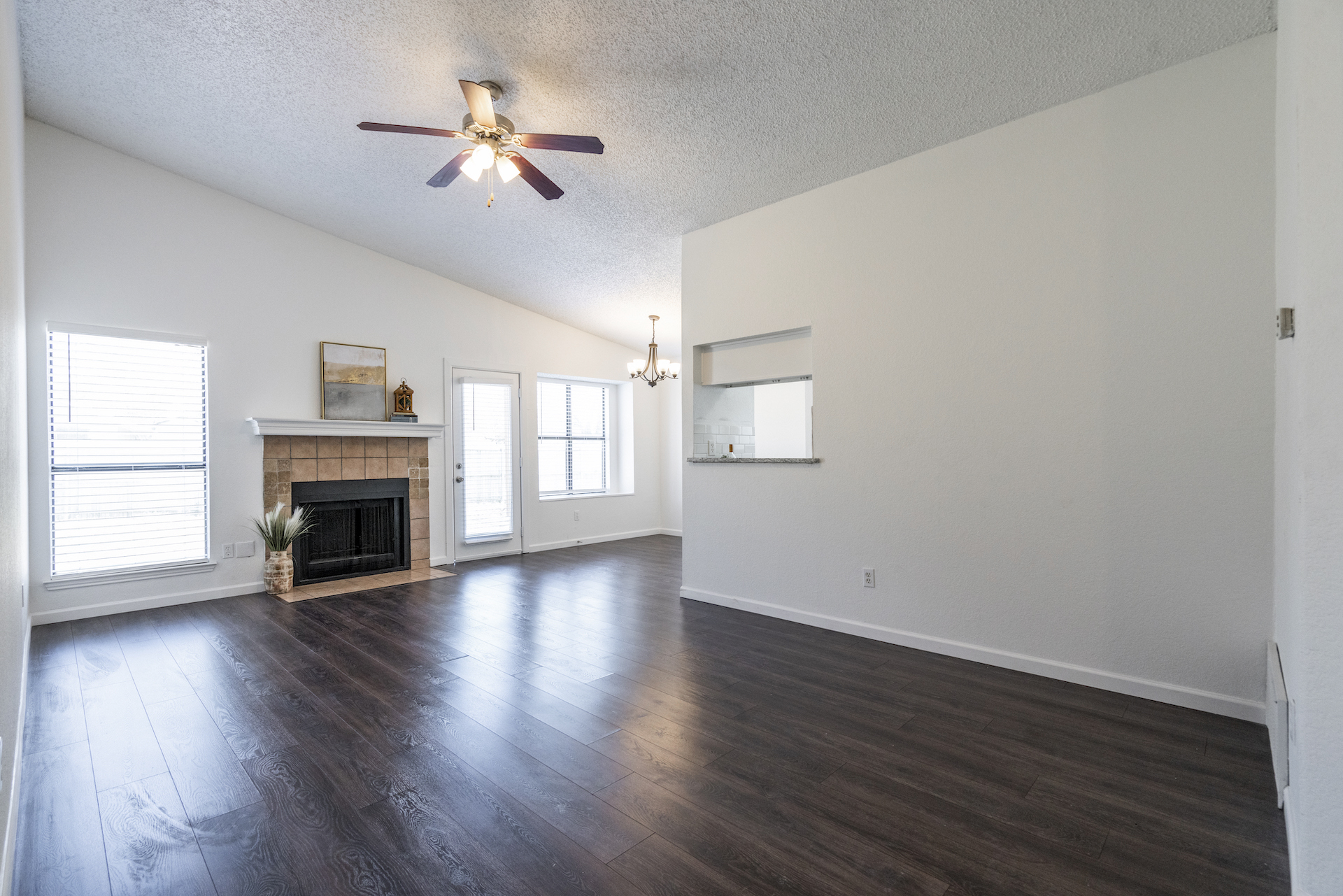 9005 Gainsborough Ct | Fort Worth | Texas | 76134 header image.