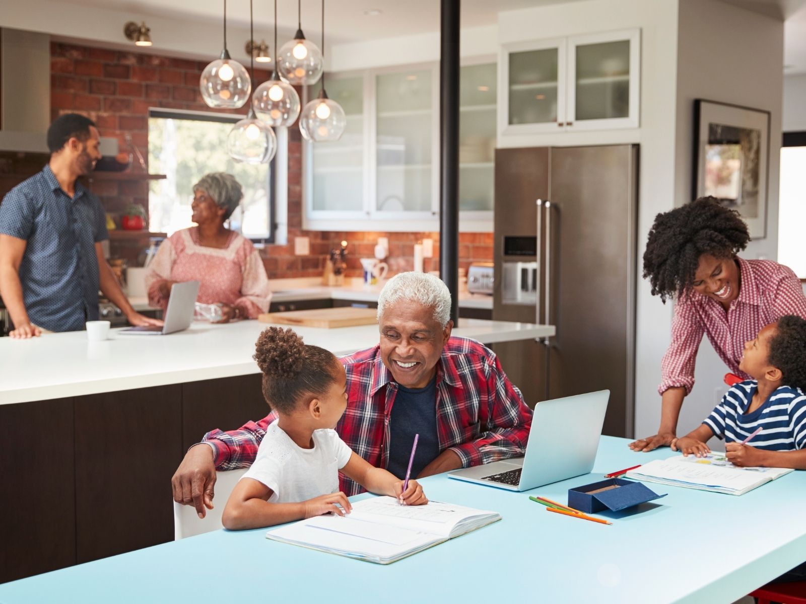 Multigenerational Housing Is Gaining Momentum header image.