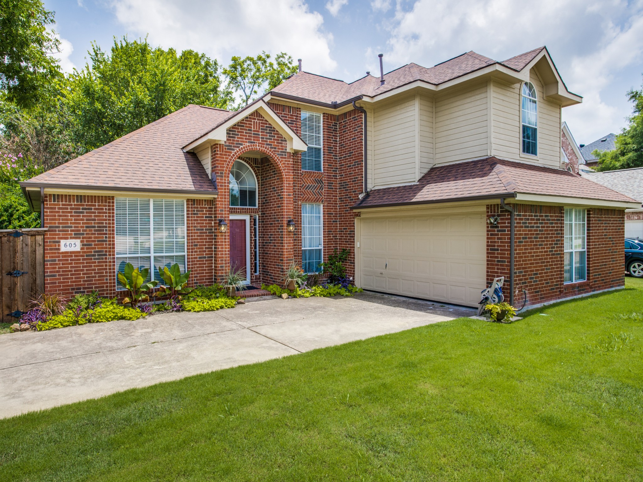 605 Falling Leaf Drive | Allen | TX | 75002 header image.