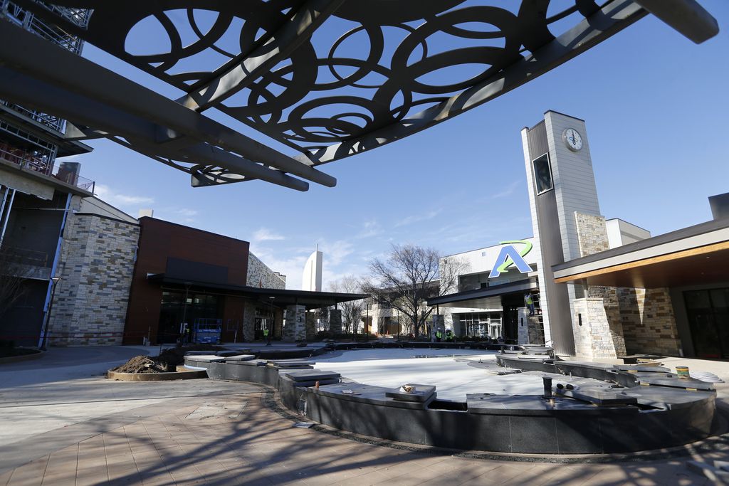 Grandscape: Shopping, drinking and playing will be different in new $1.5 billion retail center header image.