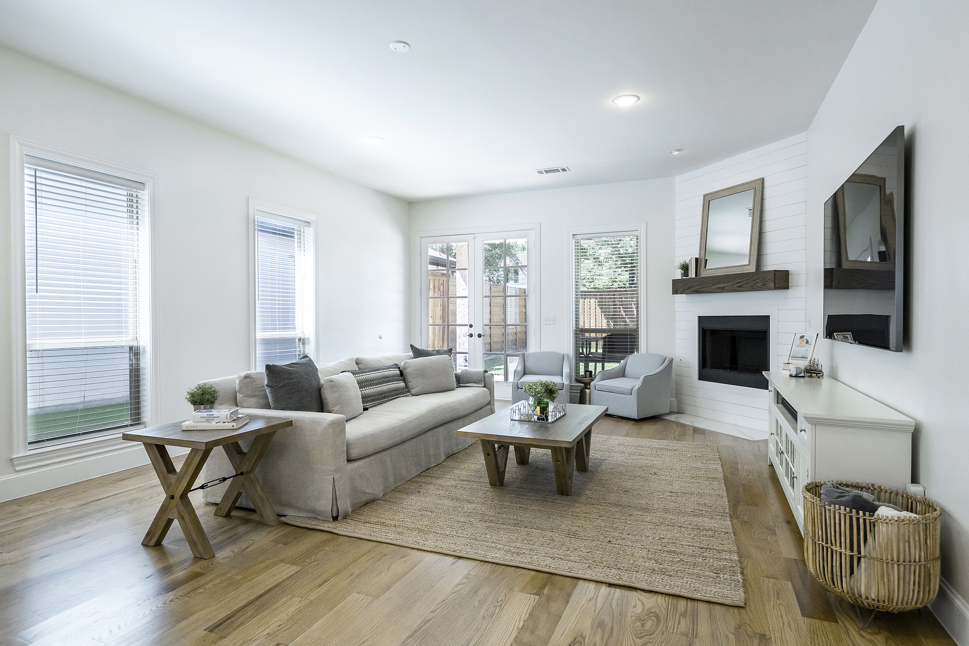 6035 Goodwin Ave | Dallas | Texas | 75206 header image.