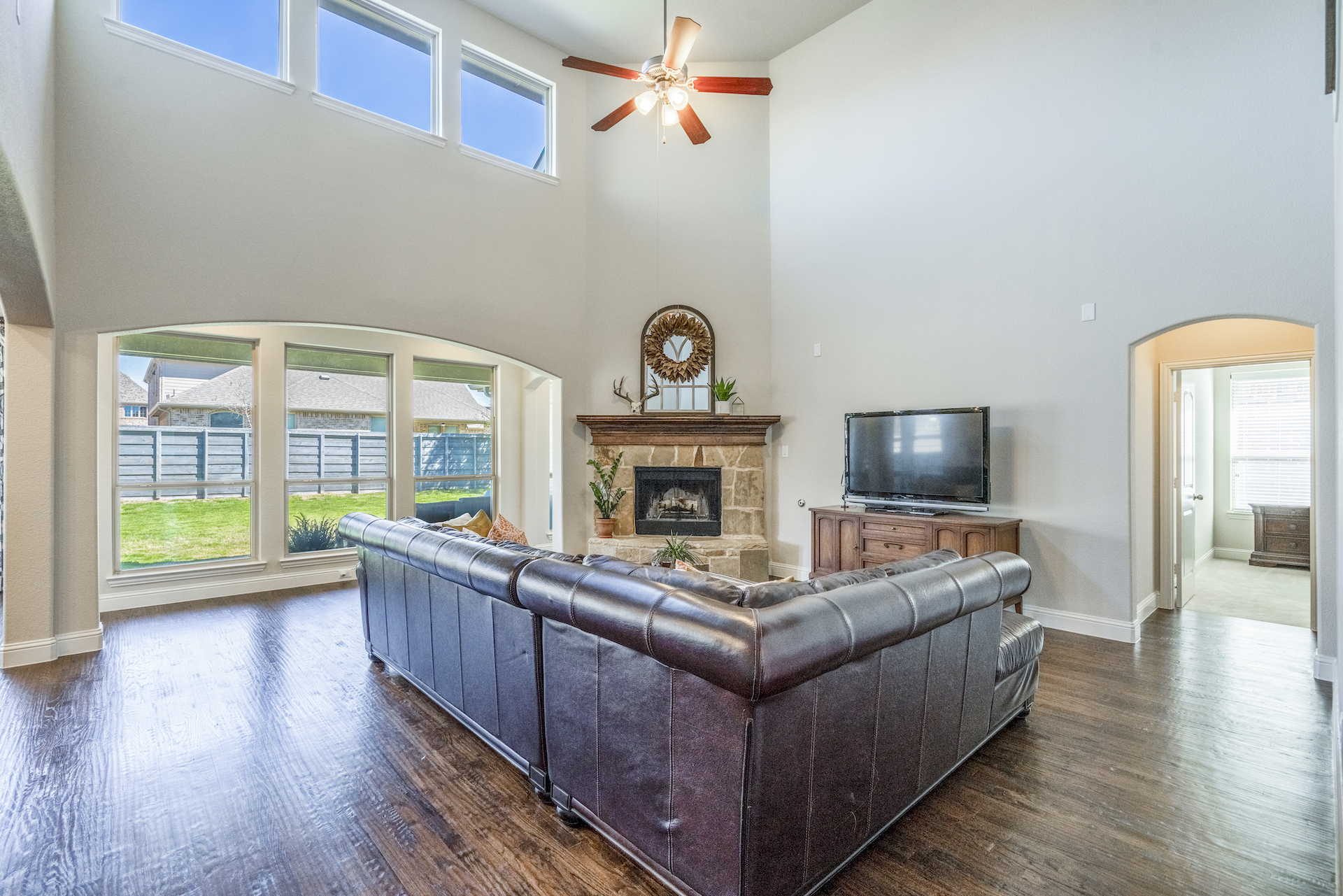 837 Fireside Drive | Aubrey | Texas | 76227 header image.