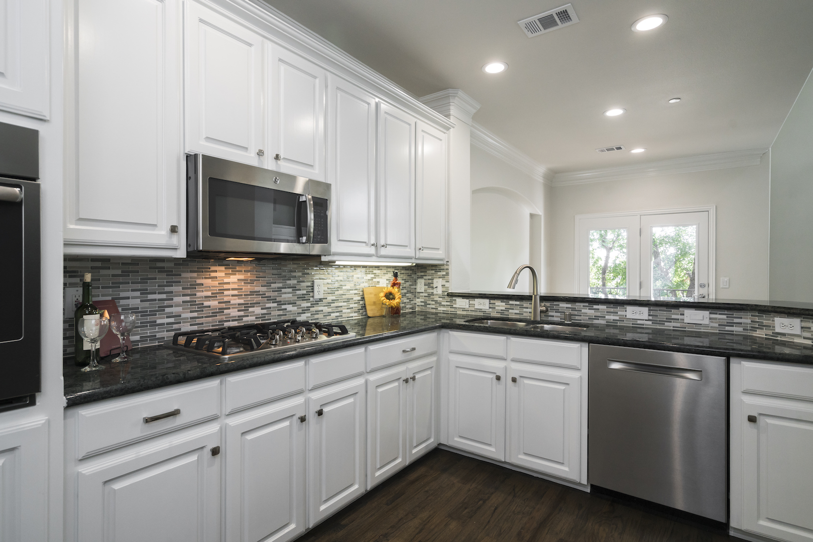 4148 Towne Green Cir | Addison | TX | 75001 header image.