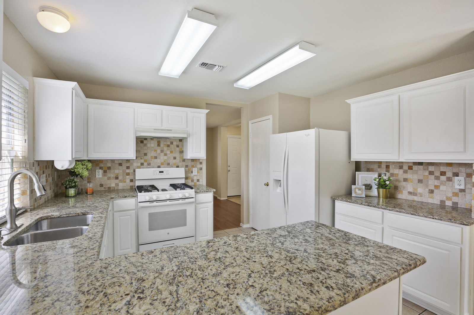 2911 Hawthorne Ln | McKinney | TX | 75071 header image.